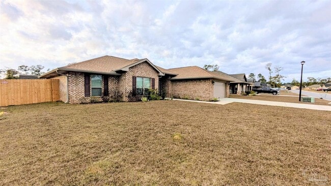 5693 Old Stone Blvd in Milton, FL - Building Photo - Building Photo