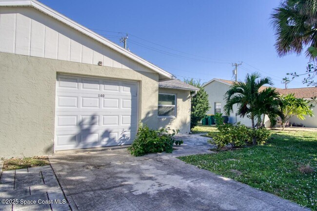 140 Flug Ave in Indialantic, FL - Building Photo - Building Photo