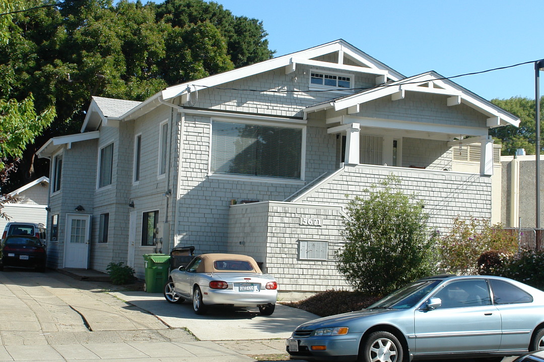 5669-5671 Miles Ave in Oakland, CA - Building Photo