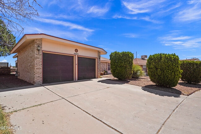 4805 Maureen Cir in El Paso, TX - Building Photo - Building Photo