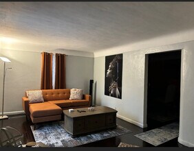 7245 Dartmouth Ave in University City, MO - Building Photo - Building Photo