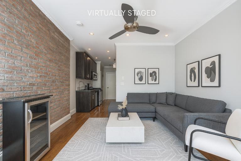 314 E 106th St in New York, NY - Foto de edificio