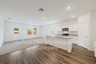 6028 Pearl Mdw in Converse, TX - Building Photo - Building Photo