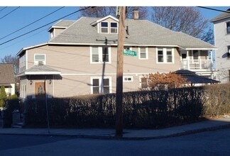 27-29-29 Vermont St in Methuen, MA - Foto de edificio - Building Photo