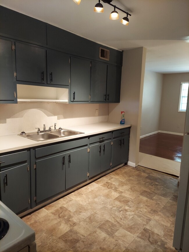 245 Stafford St NW, Unit A