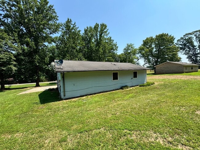 6005 Leo Dr in Shelby, NC - Building Photo - Building Photo