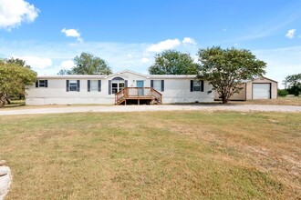 156 Black Jack Ln in Bastrop, TX - Building Photo - Building Photo