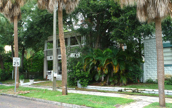 Heritage in St. Petersburg, FL - Building Photo - Building Photo