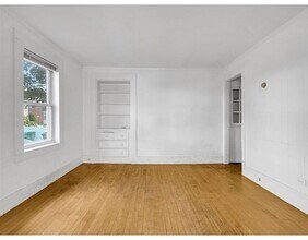 16 Kilby St-Unit -1 in Woburn, MA - Building Photo - Building Photo