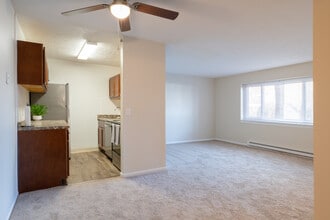 Boulevard Towers in Amherst, NY - Foto de edificio - Interior Photo