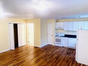 50 Nancy St in Asheville, NC - Building Photo - Building Photo