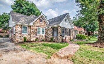 894 N Idlewild St in Memphis, TN - Building Photo - Building Photo