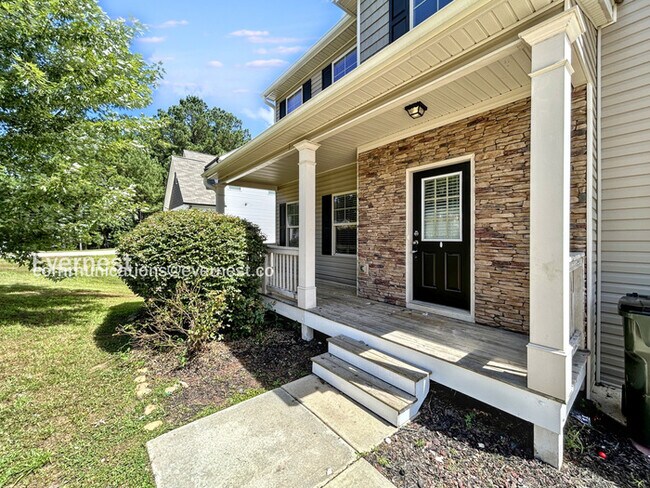 345 Westridge Cir in Dallas, GA - Foto de edificio - Building Photo