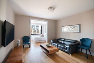 788 Columbus Ave in New York, NY - Building Photo - Building Photo