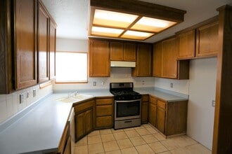 16530 Carob Ct in Delhi, CA - Building Photo - Building Photo