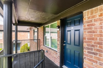 The Heights at Post Oak in Houston, TX - Building Photo - Building Photo