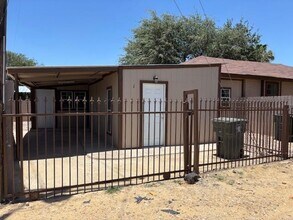 3711 Daniela Loop in Laredo, TX - Building Photo - Building Photo