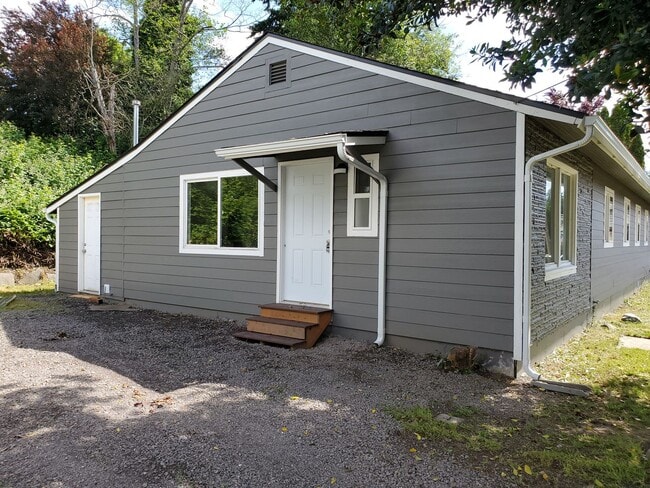 property at 122 Acorn St