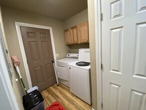 210 McCullough St in Norman, OK - Building Photo - Building Photo