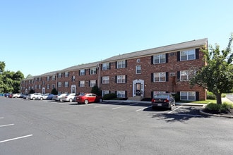 Audubon Manor in West Chester, PA - Foto de edificio - Building Photo