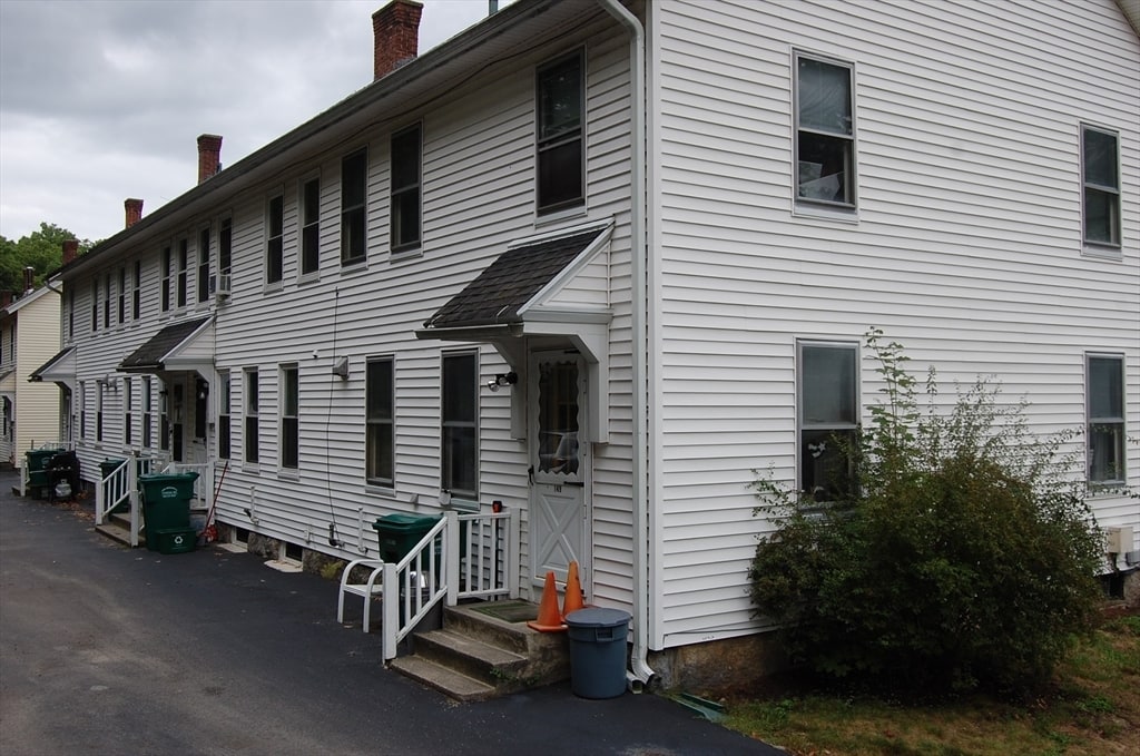 149 East St in Northbridge, MA - Building Photo