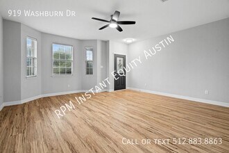 919 Washburn Dr in Leander, TX - Foto de edificio - Building Photo