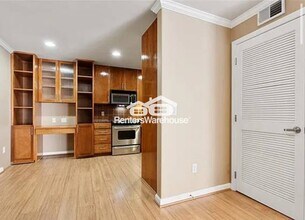 5006 Baltimore Ave in Kansas City, MO - Building Photo - Building Photo