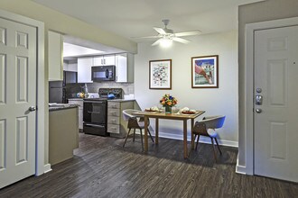 Zocalo in Houston, TX - Building Photo - Building Photo