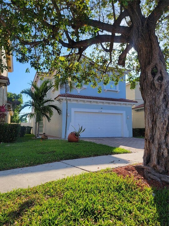 3708 NE 22nd Pl in Homestead, FL - Building Photo