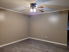 159 Par Rd 127 in Leesville, LA - Building Photo