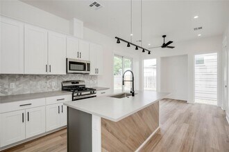 1310 Ruth Ave in Austin, TX - Building Photo - Building Photo