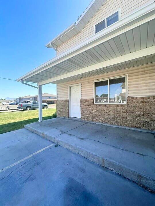 585 W 350 N in Tremonton, UT - Building Photo