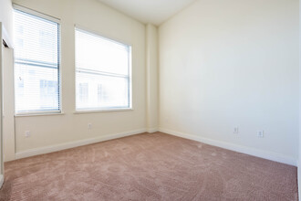 Penn Street Tower Apartments in Indianapolis, IN - Building Photo - Interior Photo