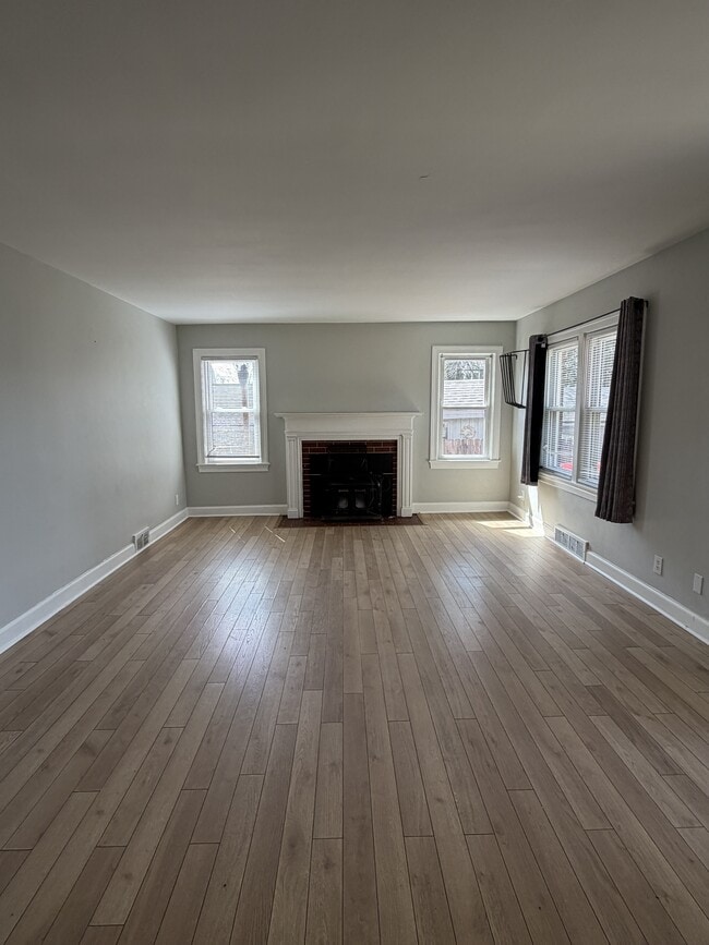 property at 4639 Southcrest Dr