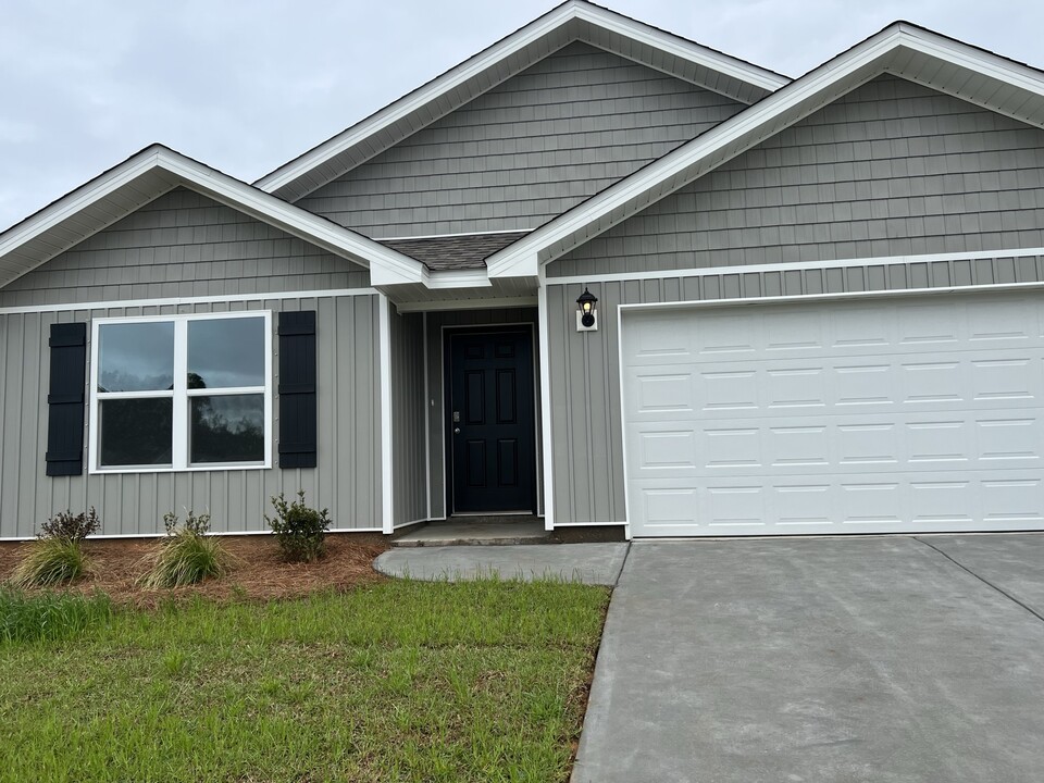 24537 Alamitos Trace Dr in Daphne, AL - Building Photo
