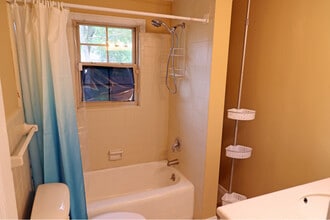 1045 Ontario St in Jacksonville, FL - Foto de edificio - Building Photo