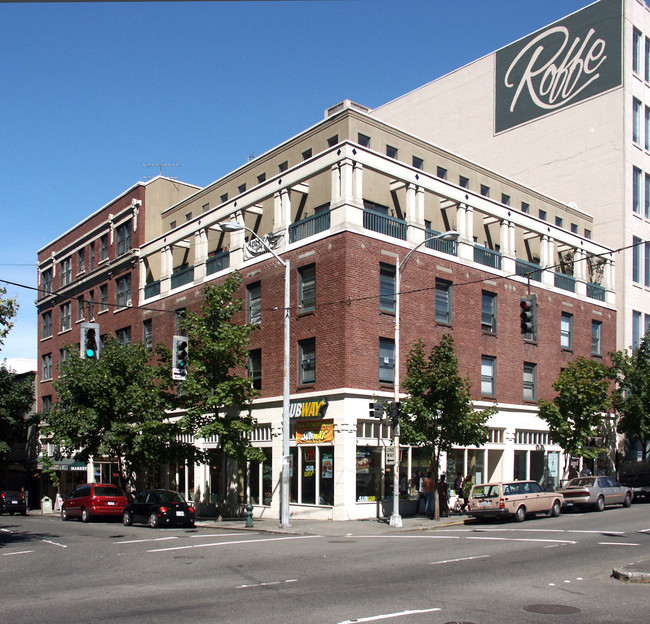 Bonair Apartments in Seattle, WA - Building Photo - Building Photo