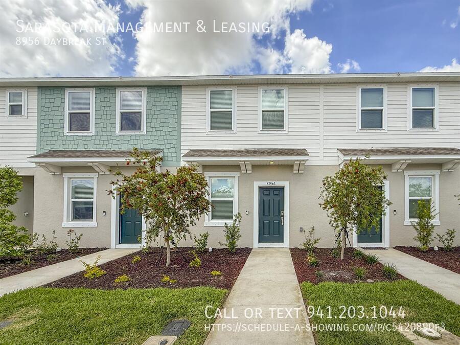 8956 Daybreak St in Sarasota, FL - Building Photo