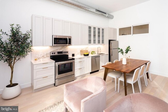 900 N 9th St in Philadelphia, PA - Foto de edificio - Building Photo