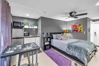 1713 NE 11th St in Fort Lauderdale, FL - Building Photo - Building Photo
