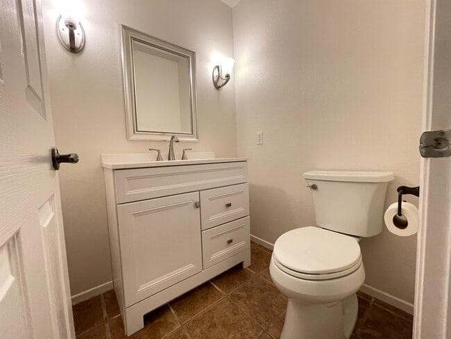 3606 Ruette De Ville in San Diego, CA - Building Photo - Building Photo