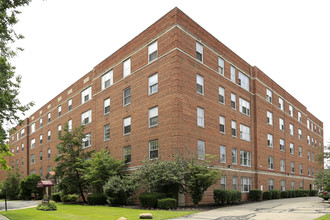 Shaker Park East Apartments in Shaker Heights, OH - Building Photo - Building Photo