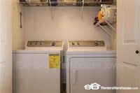 10121 Sutton Pl photo'