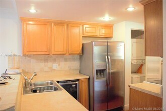 545 Trace Cir in Deerfield Beach, FL - Building Photo - Building Photo
