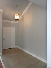 2 Farragut in Irvine, CA - Foto de edificio - Building Photo