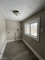 7508 Neville Ave in Cleveland, OH - Building Photo