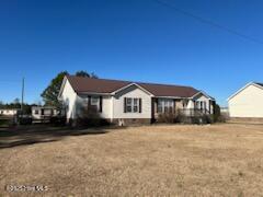 1130 Haw Branch Rd in Beulaville, NC - Building Photo - Building Photo