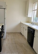 2010 Ruhland Ave in Redondo Beach, CA - Foto de edificio - Building Photo