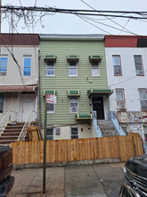 166 Atkins Ave in Brooklyn, NY - Building Photo - Building Photo