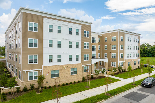 Woodland Gardens II in Baltimore, MD - Foto de edificio - Building Photo